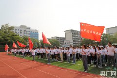 赣南医学院：千名学生志愿争当创卫帮手